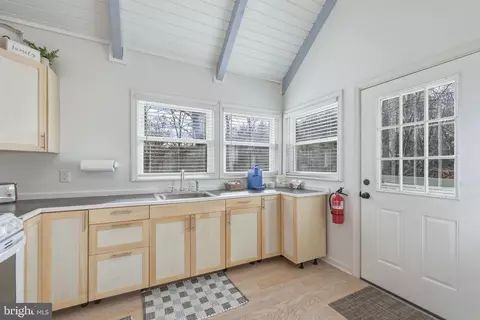 Entry Way - 331 King # A, Basye, VA 22810 photo 1 of 3
