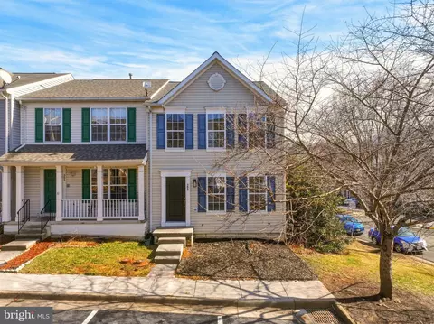 200 Cannon Ct, Strasburg, VA 22657