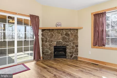 86 Maple Ave, Mount Jackson, VA 22842 photo 10