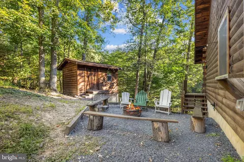 Exterior - 193 Ash Ln, Mount Jackson, VA 22842 photo 4 of 9