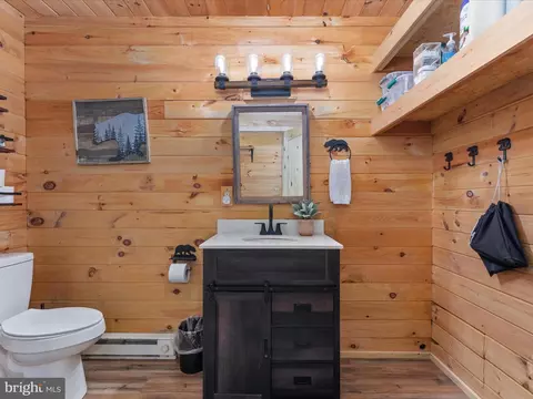 Bath - 193 Ash Ln, Mount Jackson, VA 22842 photo 1 of 5