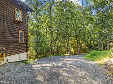 Exterior - 193 Ash Ln, Mount Jackson, VA 22842 photo 7 of 9