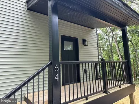 64 Elm Ct, Basye, VA 22810 photo 2