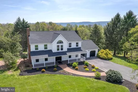405 Spring Hollow Rd, Woodstock, VA 22664