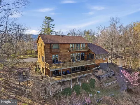 2152 Supinlick Rdg, Broadway, VA 22815