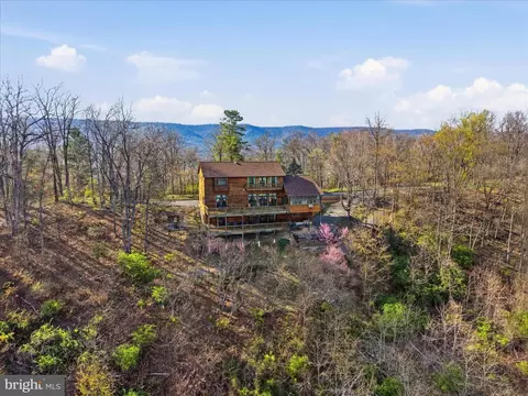 2152 Supinlick Rdg, Broadway, VA 22815