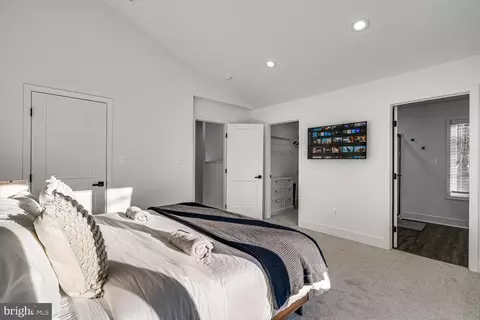 Bedroom - 1355 Greenview Dr, Basye, VA 22810 photo 16 of 23