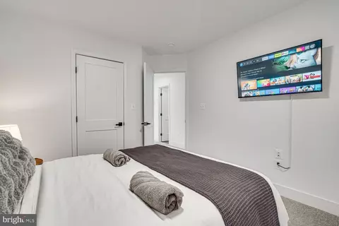 Bedroom - 1355 Greenview Dr, Basye, VA 22810 photo 7 of 23