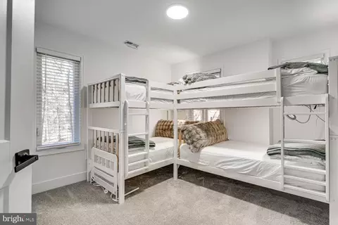 Bedroom - 1355 Greenview Dr, Basye, VA 22810 photo 9 of 23
