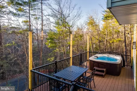 Exterior - 1355 Greenview Dr, Basye, VA 22810 photo 8 of 25