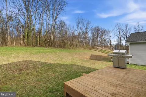 Exterior - 6131 Moore Ave, Mount Jackson, VA 22842 photo 3 of 3