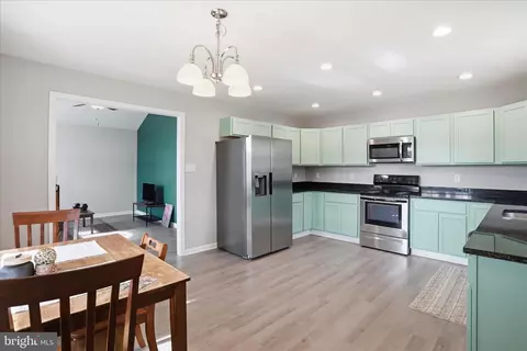 Kitchen - 6131 Moore Ave, Mount Jackson, VA 22842 photo 2 of 2
