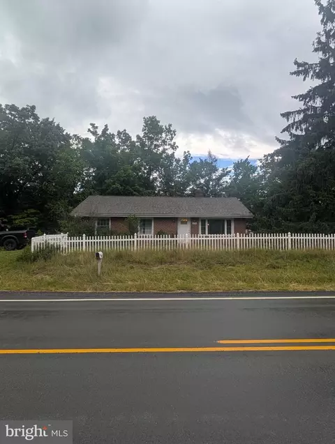 8916 John Marshall Hwy, Lebanon Church, VA 22641