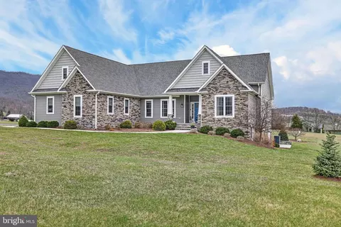 78 Jacob Ct, Woodstock, VA 22664
