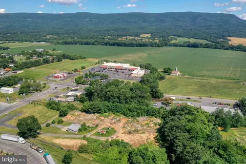 N Main, Mount Jackson, VA 22842 photo 3