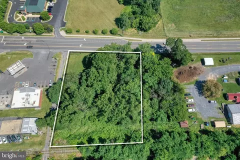N Main, Mount Jackson, VA 22842 photo 4