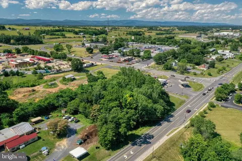 N Main, Mount Jackson, VA 22842 photo 2
