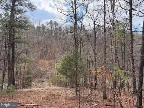 950 Krejci Blvd, Mount Jackson, VA 22842