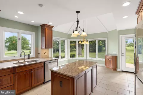 Kitchen - 474 Beaver Ln, Mount Jackson, VA 22842 photo 9 of 9