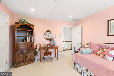Bedroom - 474 Beaver Ln, Mount Jackson, VA 22842 photo 9 of 11