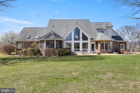 Exterior - 474 Beaver Ln, Mount Jackson, VA 22842 photo 4 of 14