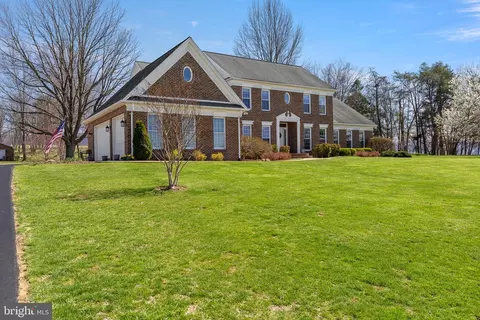 Exterior - 474 Beaver Ln, Mount Jackson, VA 22842 photo 2 of 14