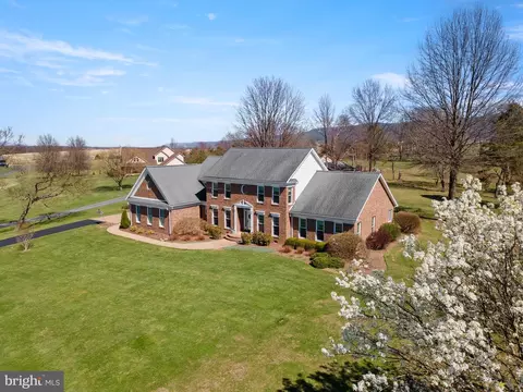View/Area - 474 Beaver Ln, Mount Jackson, VA 22842 photo 2 of 4