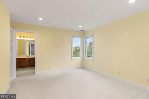 Bedroom - 474 Beaver Ln, Mount Jackson, VA 22842 photo 9 of 11