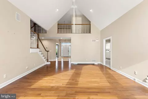 Living - 474 Beaver Ln, Mount Jackson, VA 22842 photo 8 of 9
