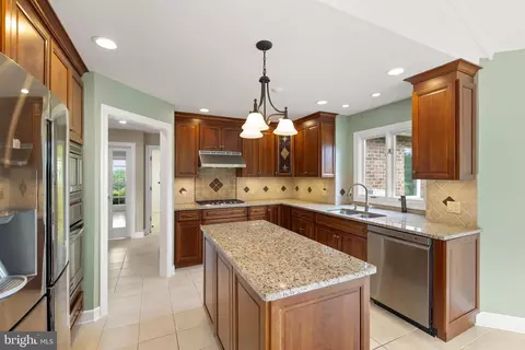 Kitchen - 474 Beaver Ln, Mount Jackson, VA 22842 photo 4 of 9