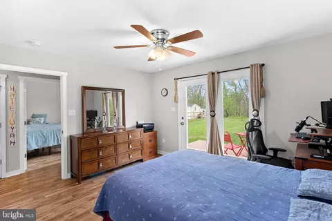 Bedroom - 194 Craig St, Mount Jackson, VA 22842 photo 3 of 6