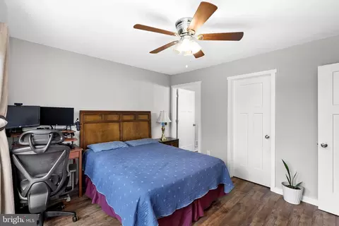 Bedroom - 194 Craig St, Mount Jackson, VA 22842 photo 2 of 6