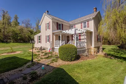 143 Scheffer Gap Rd, Maurertown, VA 22644