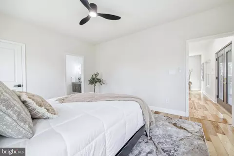 Bedroom - 1034 Greenview, Basye, VA 22810 photo 5 of 10