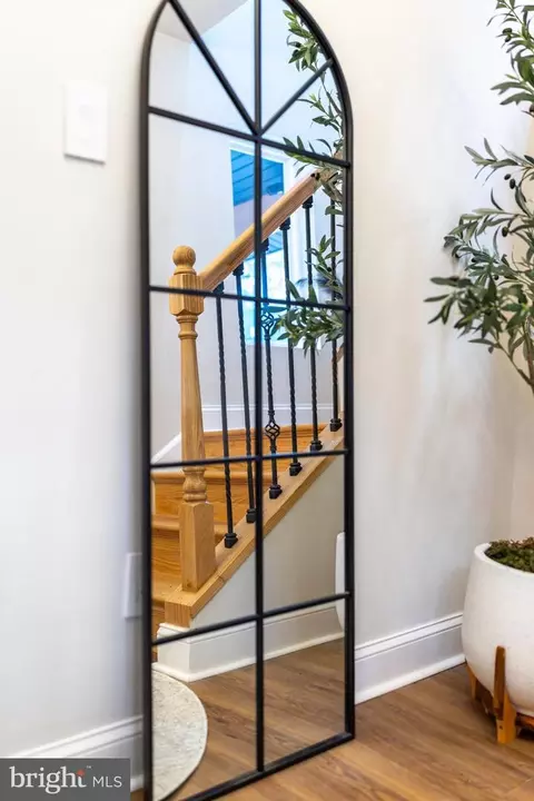 Entry Way - 1034 Greenview, Basye, VA 22810 photo 14 of 14