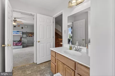 Bath - 8570 S Middle Rd, Mount Jackson, VA 22842 photo 2 of 6