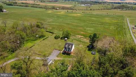 View/Area - 8570 S Middle Rd, Mount Jackson, VA 22842 photo 5 of 10