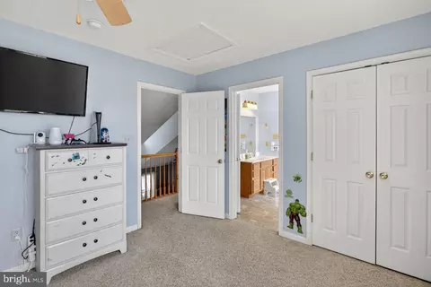 Bedroom - 8570 S Middle Rd, Mount Jackson, VA 22842 photo 9 of 9