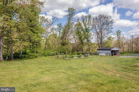 Exterior - 8570 S Middle Rd, Mount Jackson, VA 22842 photo 12 of 14
