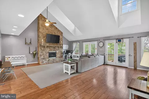 Living - 8570 S Middle Rd, Mount Jackson, VA 22842 photo 1 of 1