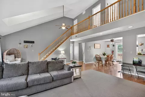 Entry Way - 8570 S Middle Rd, Mount Jackson, VA 22842 photo 1 of 7