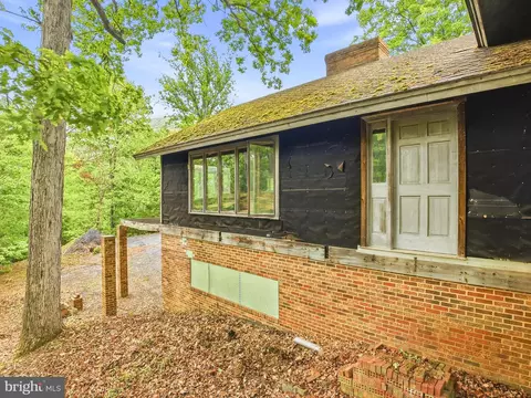 Exterior - 549 Mountain Laurel Dr, Mount Jackson, VA 22842 photo 3 of 6