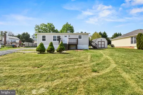 136 S Water St, Woodstock, VA 22664