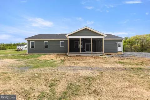 Exterior - 1611 Pleasant Vw, Mount Jackson, VA 22842 photo 8 of 10