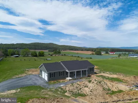 View/Area - 1611 Pleasant Vw, Mount Jackson, VA 22842 photo 7 of 8