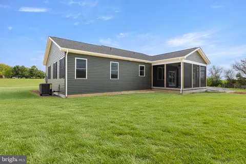 Exterior - 1611 Pleasant Vw, Mount Jackson, VA 22842 photo 9 of 10