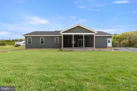 Exterior - 1611 Pleasant Vw, Mount Jackson, VA 22842 photo 7 of 10