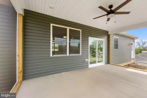 Exterior - 1611 Pleasant Vw, Mount Jackson, VA 22842 photo 3 of 10