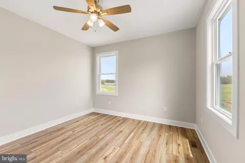 Bedroom - 1611 Pleasant Vw, Mount Jackson, VA 22842 photo 3 of 3