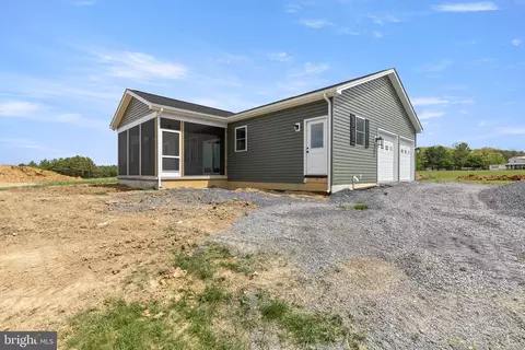 Exterior - 1611 Pleasant Vw, Mount Jackson, VA 22842 photo 6 of 10